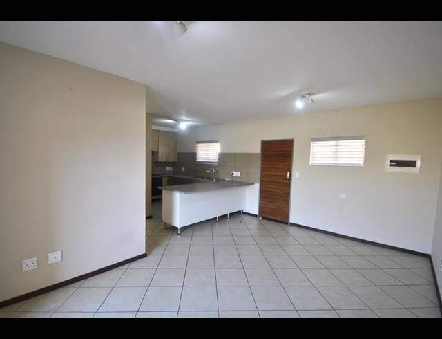 2 BEDROOM APARTMENT FOR SALE IN NOORDWYK